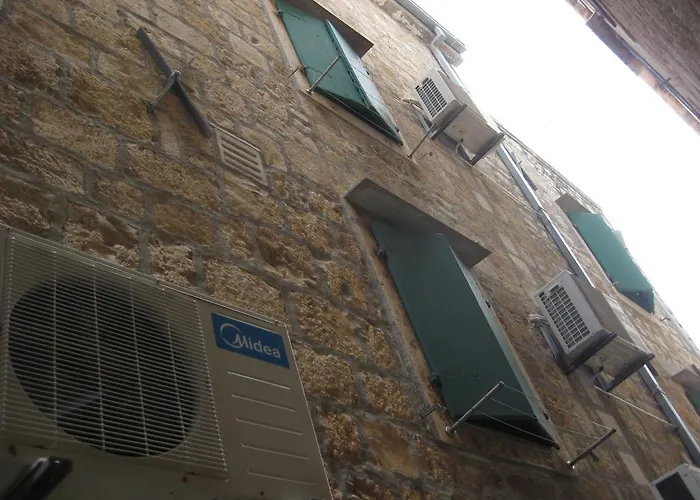 Gala Apartment