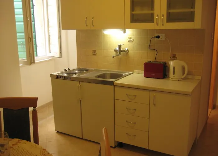 Gala Apartament Komiža