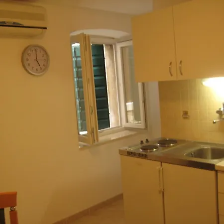 Gala Apartment *
